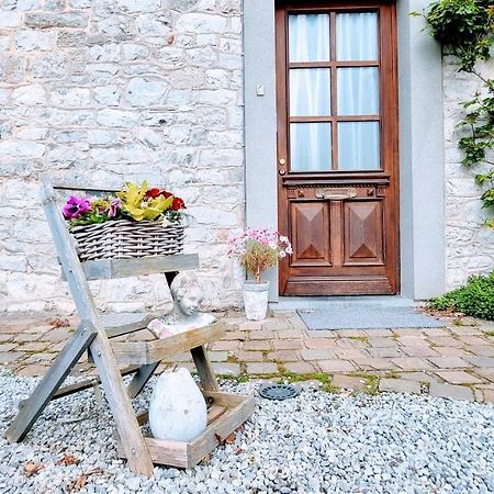 Le Gite De La Gray House Mettet Εξωτερικό φωτογραφία